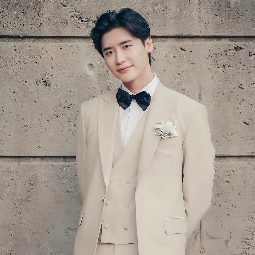 A moment captured by a fan of Lee Jongsuk