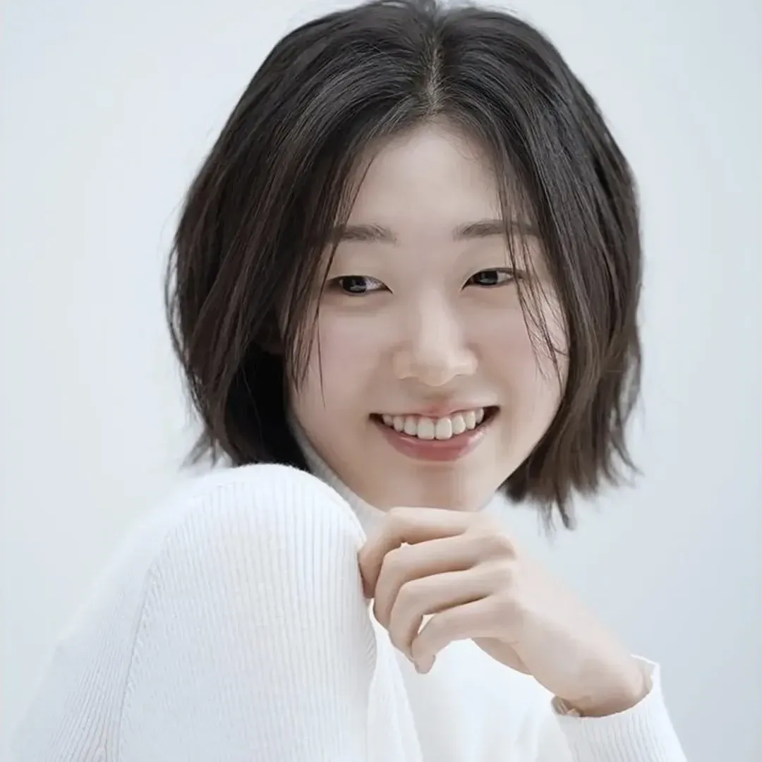 Recent activity shot of Han Yeji