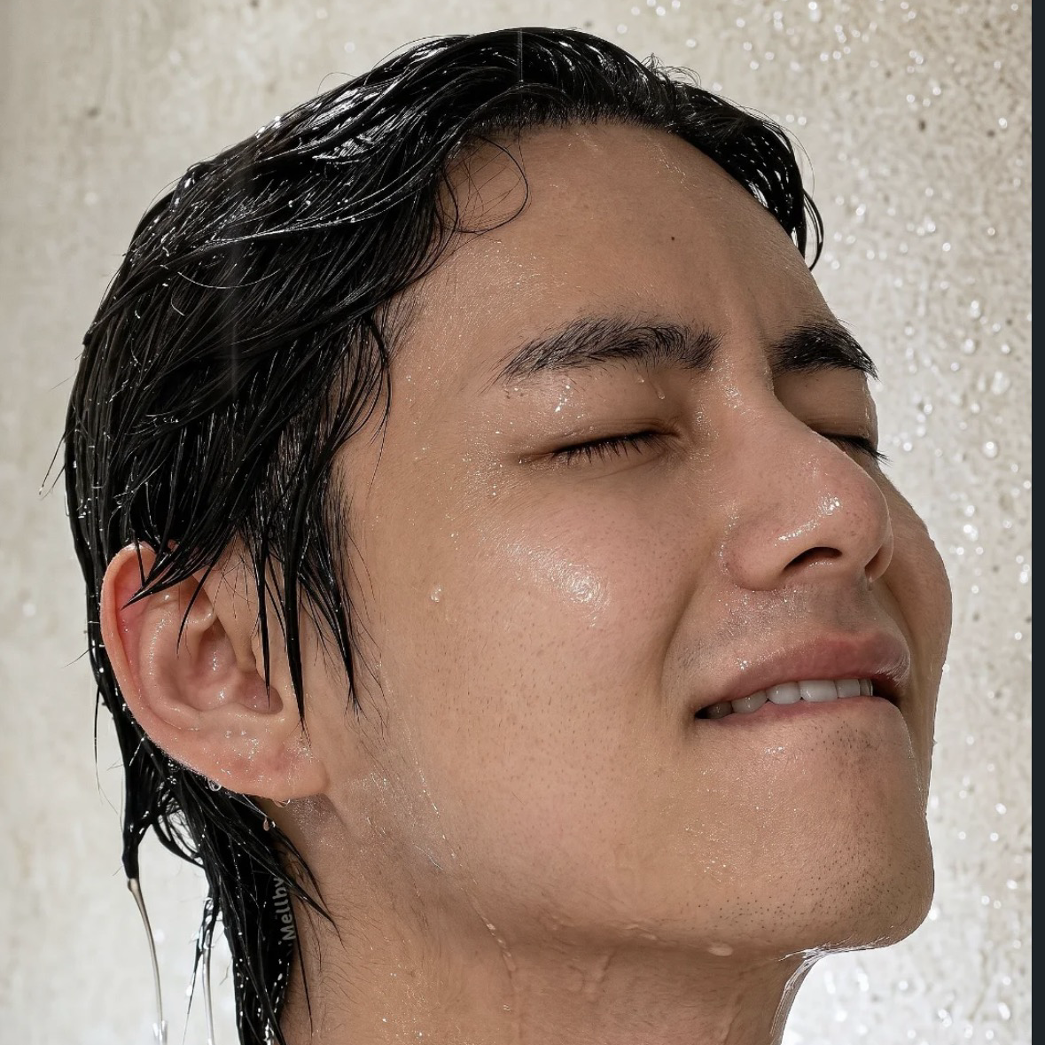 Latest photo of Kim Taehyung (V)