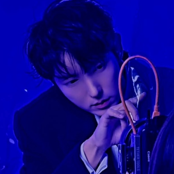 Behind-the-scenes cut of Lee Joongi