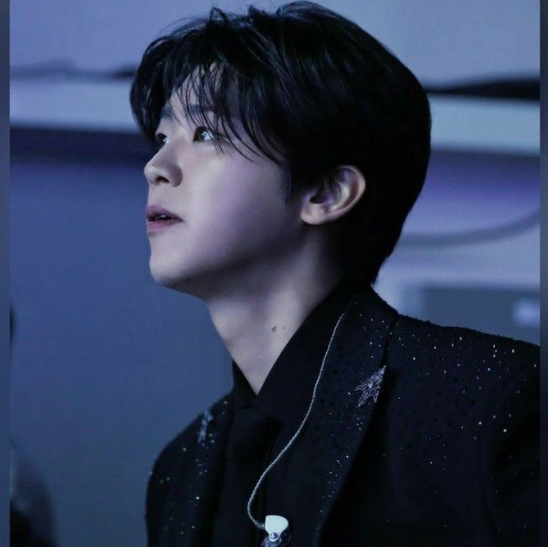 Behind-the-scenes cut of Park Jihyeon