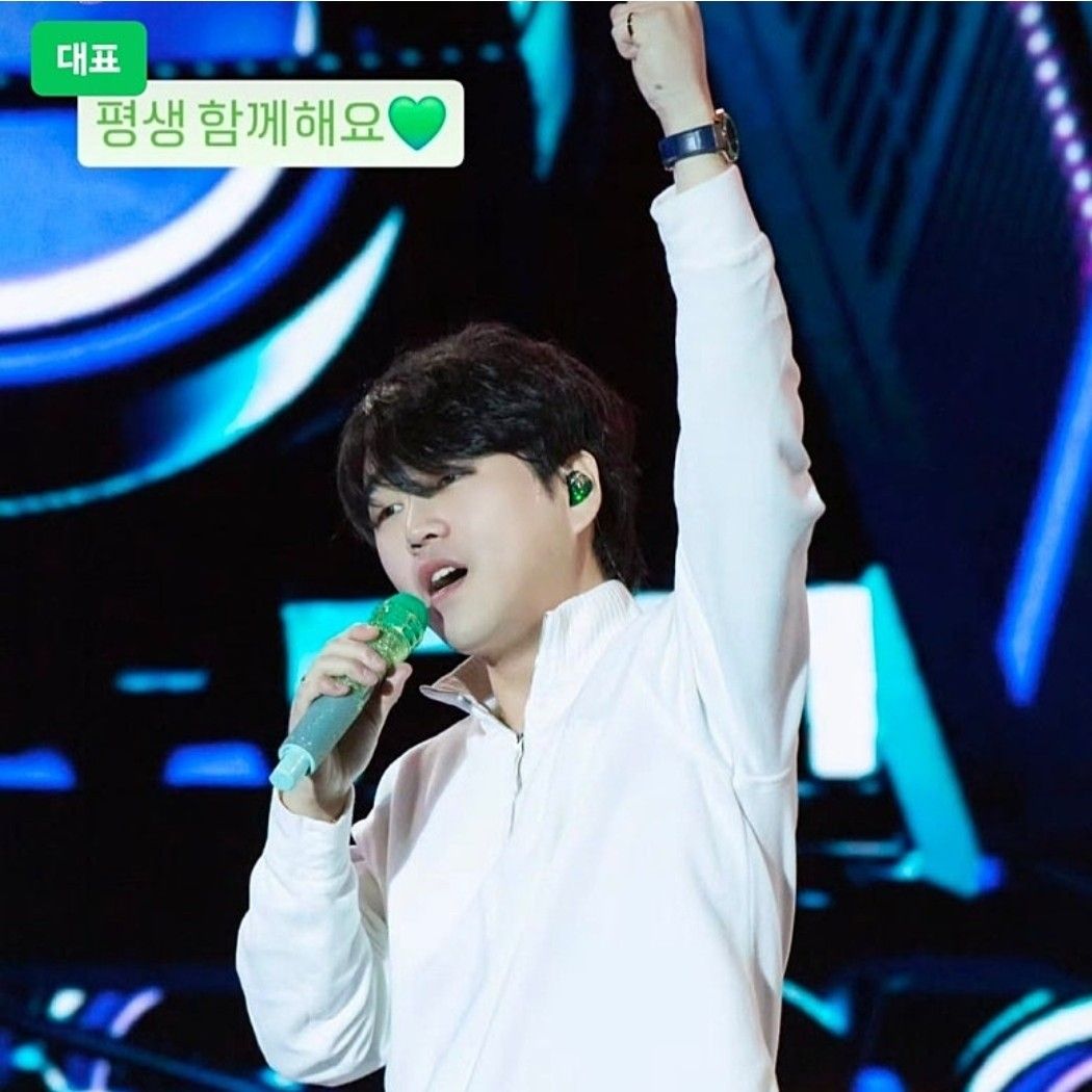 Behind-the-scenes cut of Hwang Youngwoong