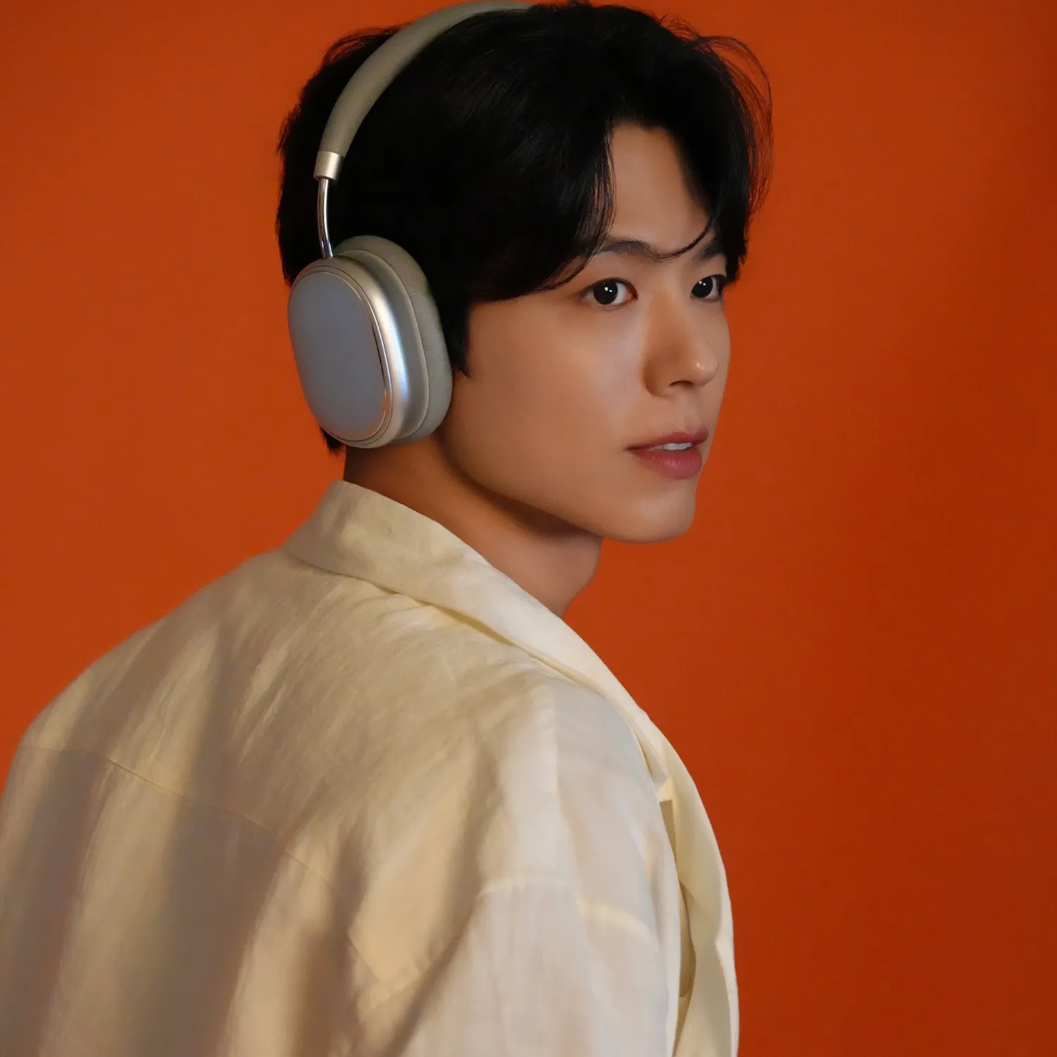 A moment captured by a fan of Park Bogum