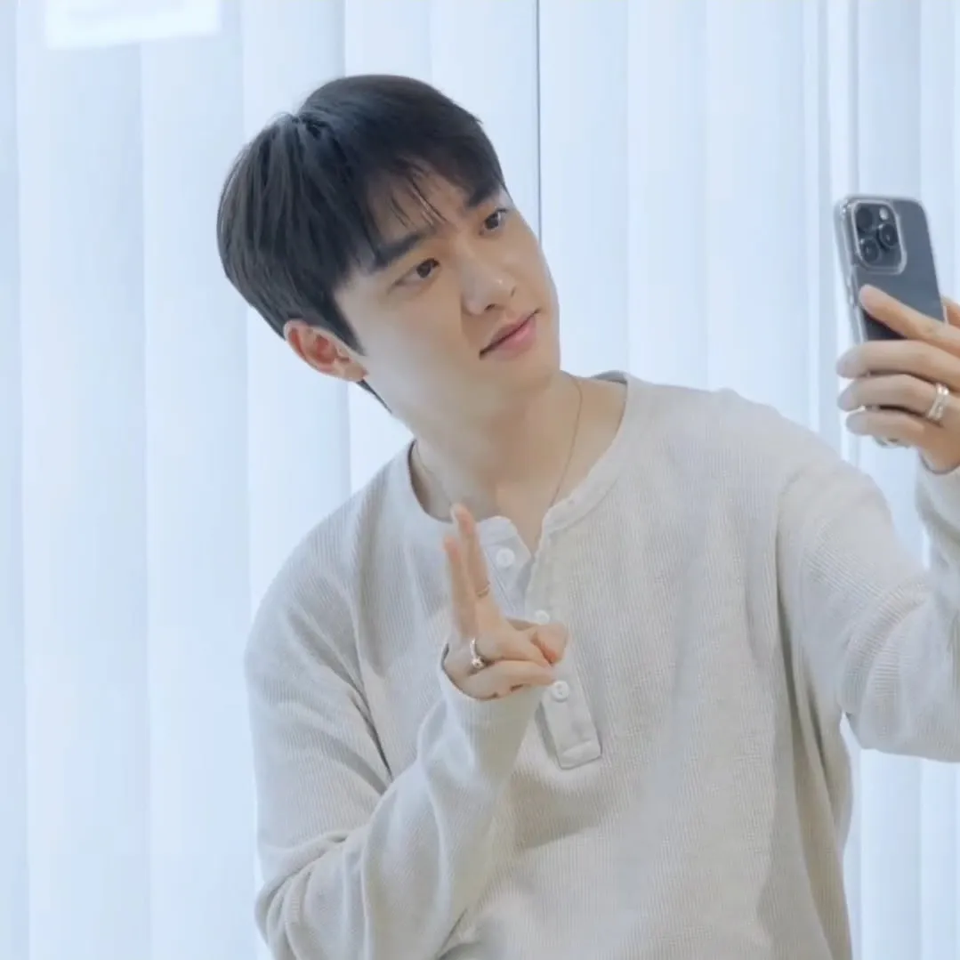 都暻秀 (D.O.)的幕後花絮