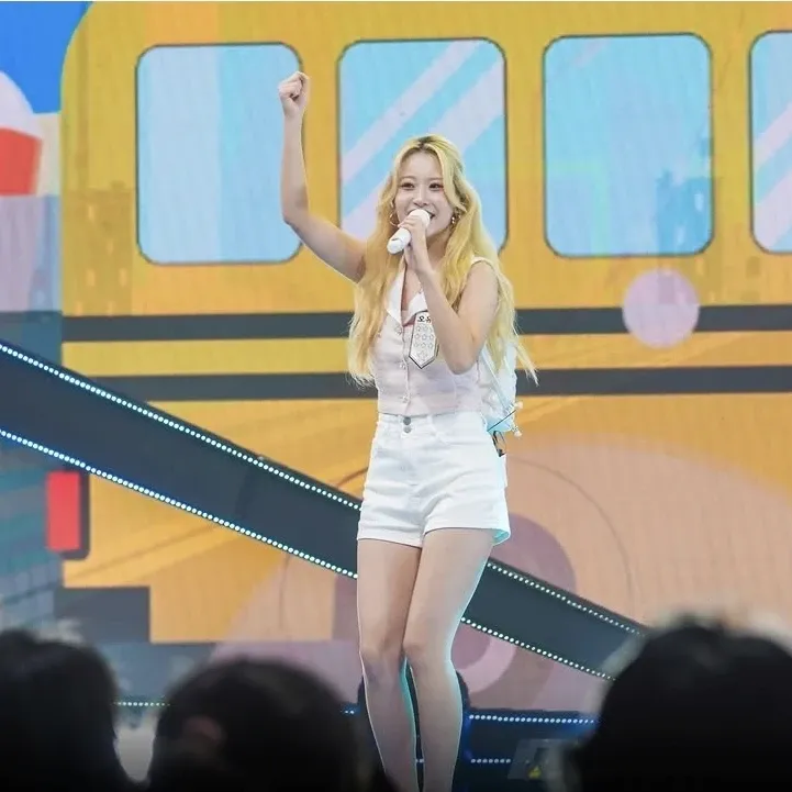 Recent activity shot of Oh Yujin