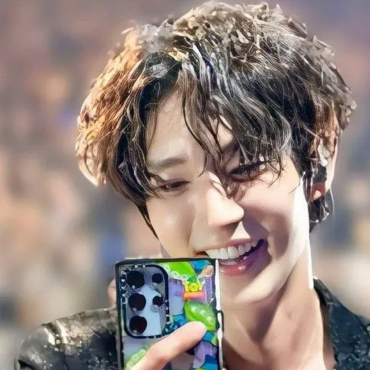 이준기 최근 활동샷