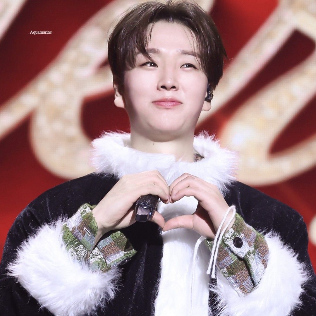 Behind-the-scenes cut of Song Minjun