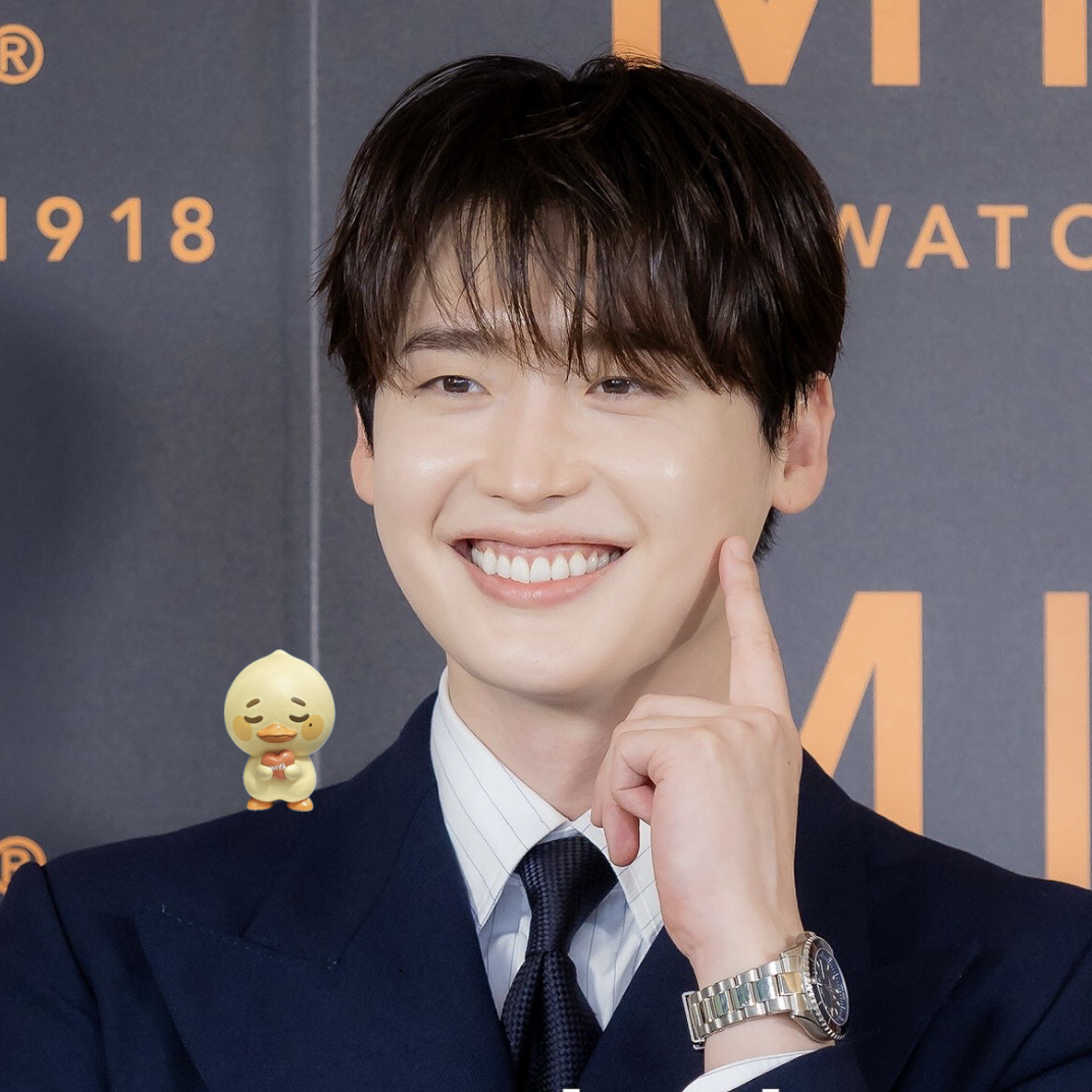 Behind-the-scenes cut of Lee Jongsuk