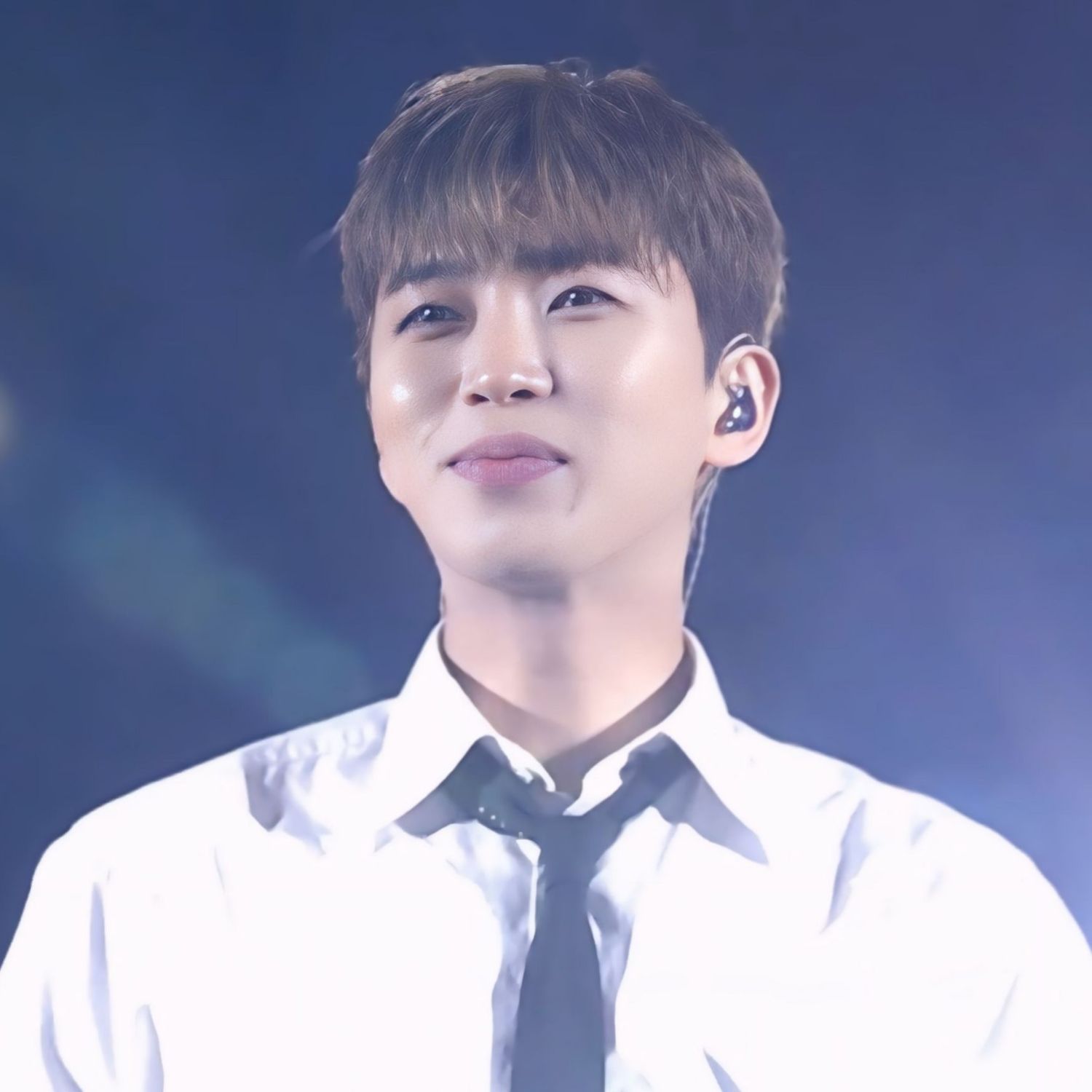 Behind-the-scenes cut of Lim Youngwoong