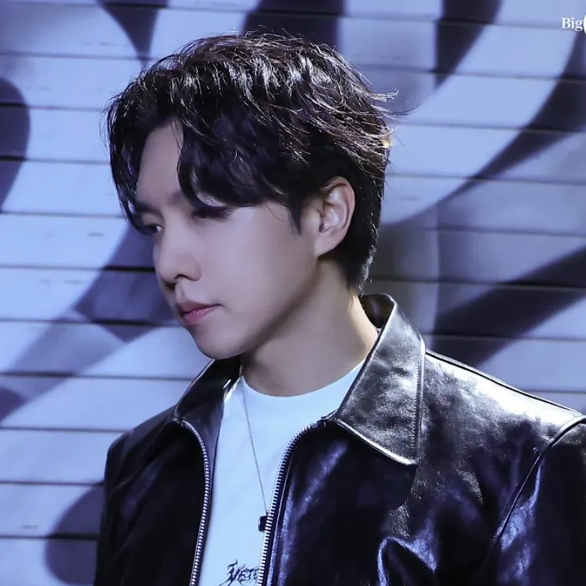 A moment captured by a fan of Lee Seunggi