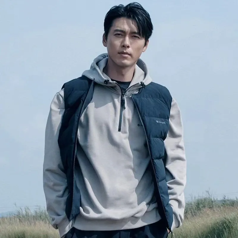 Momen yang diabadikan oleh penggemar Hyun Bin