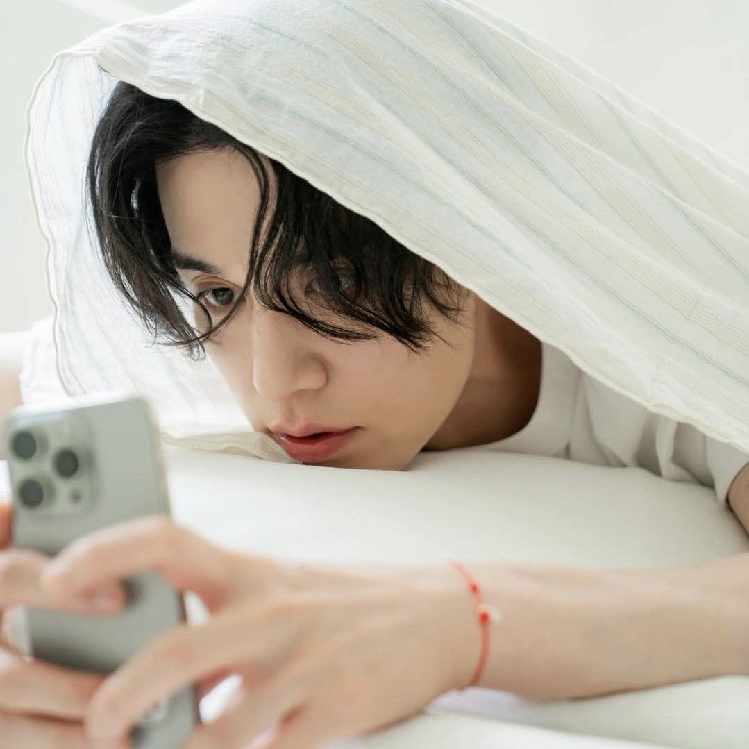 Recent activity shot of Lee Dongwook