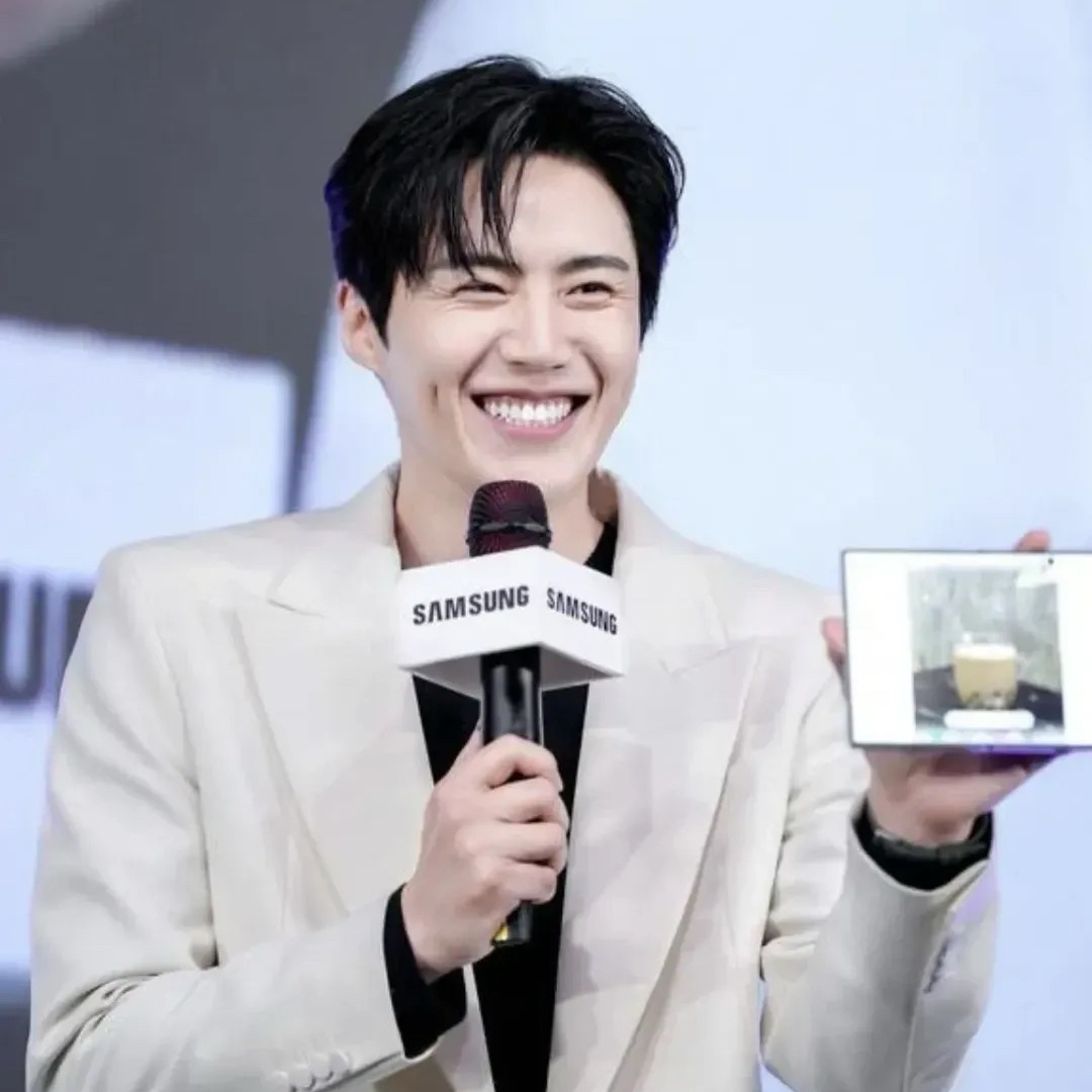 Foto kegiatan terbaru dari Kim Seonho