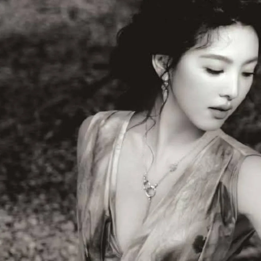 Recent activity shot of Zhang Ruonan