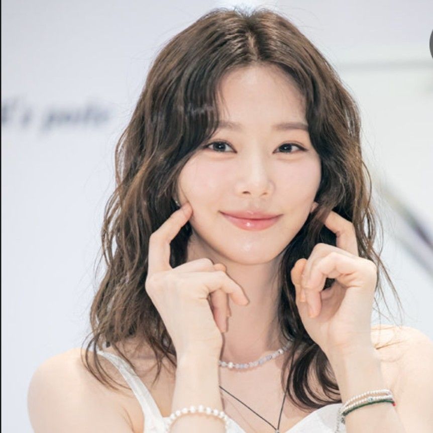 Latest photo of Lee Joobeen