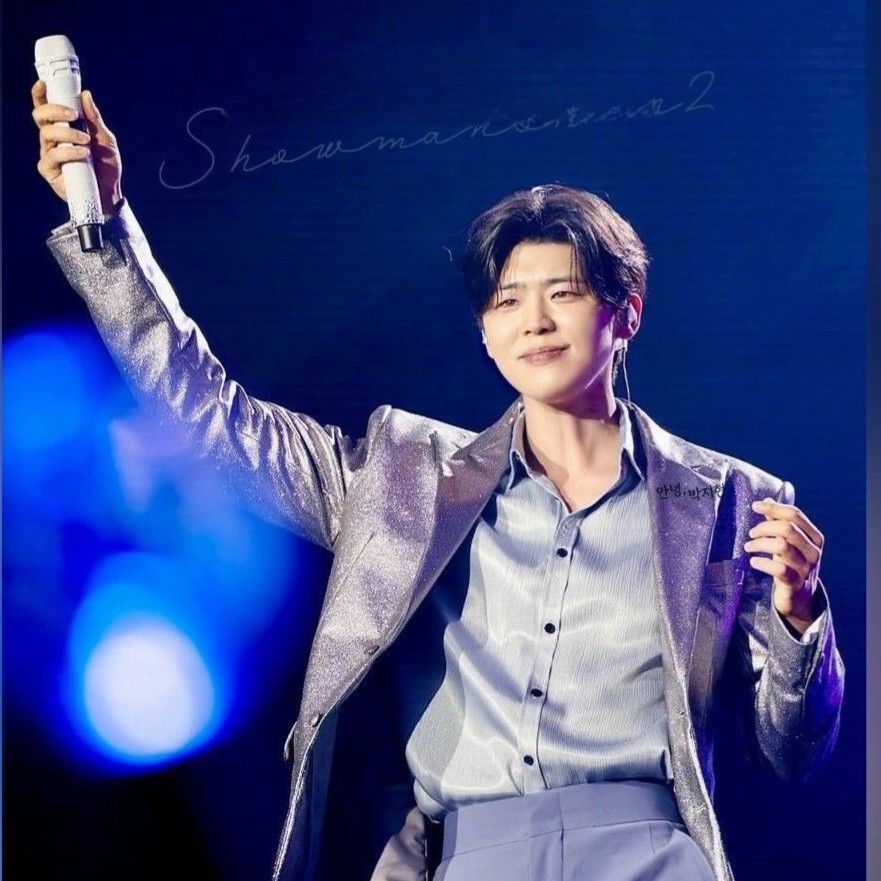 Behind-the-scenes cut of Park Jihyeon