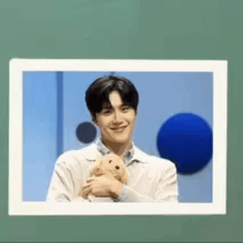 Foto kegiatan terbaru dari Kim Seonho