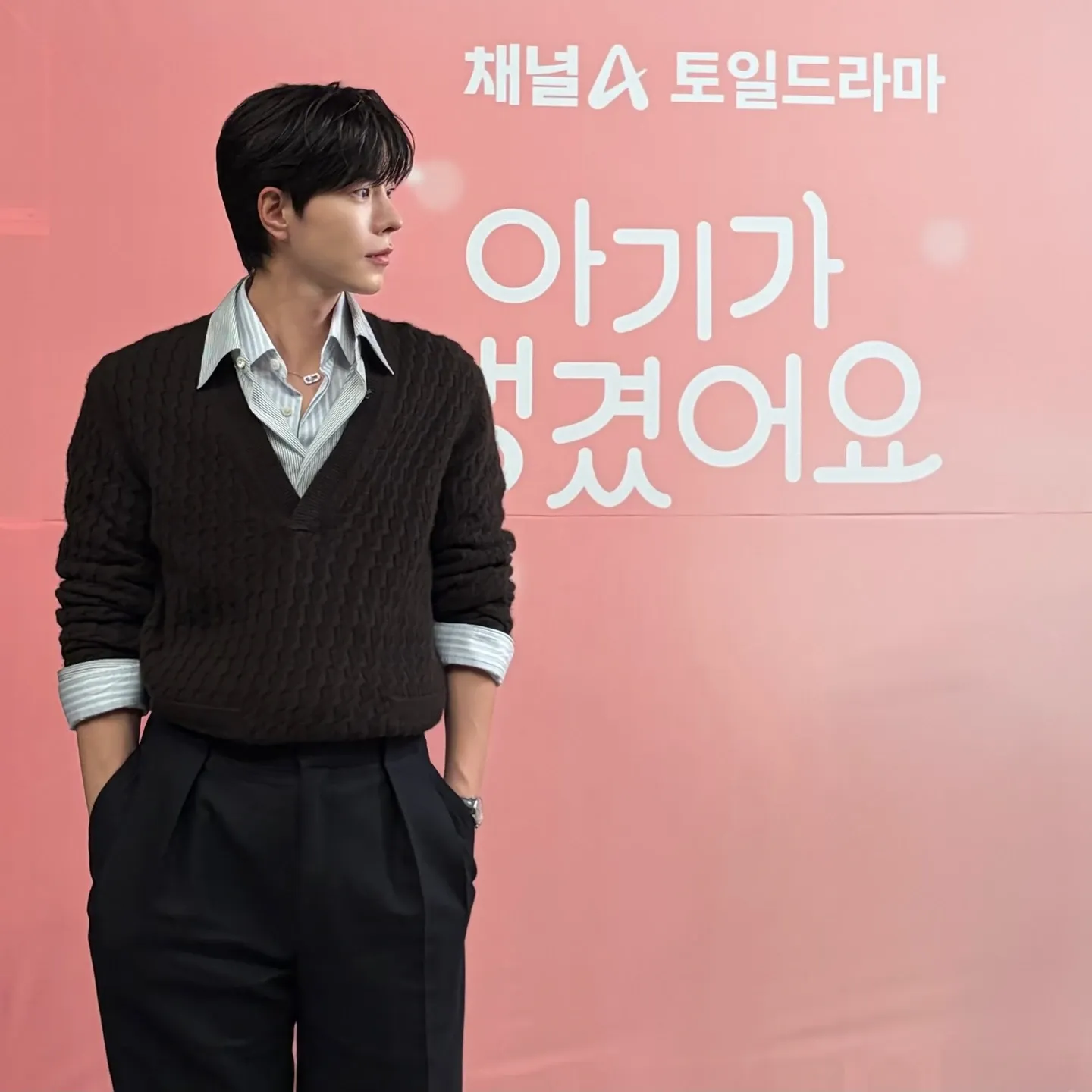 Behind-the-scenes cut of Hong Jonghyun