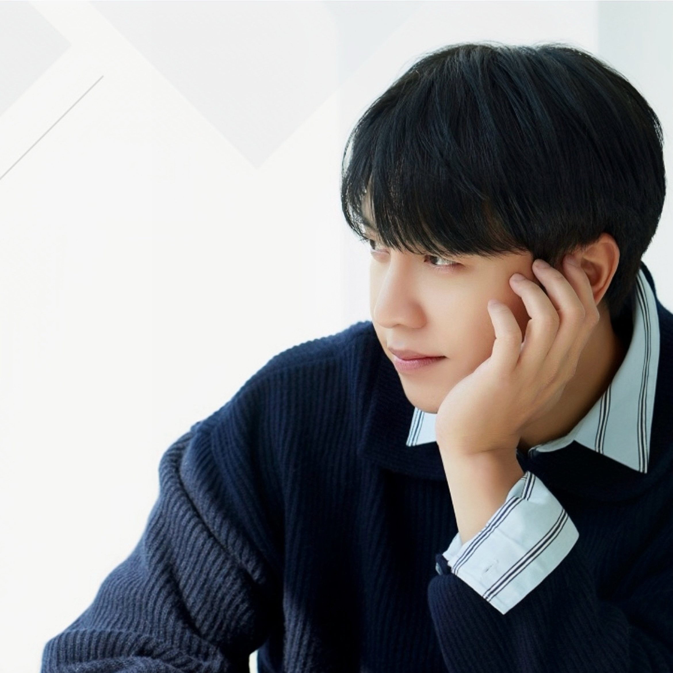Behind-the-scenes cut of Lee Seunggi