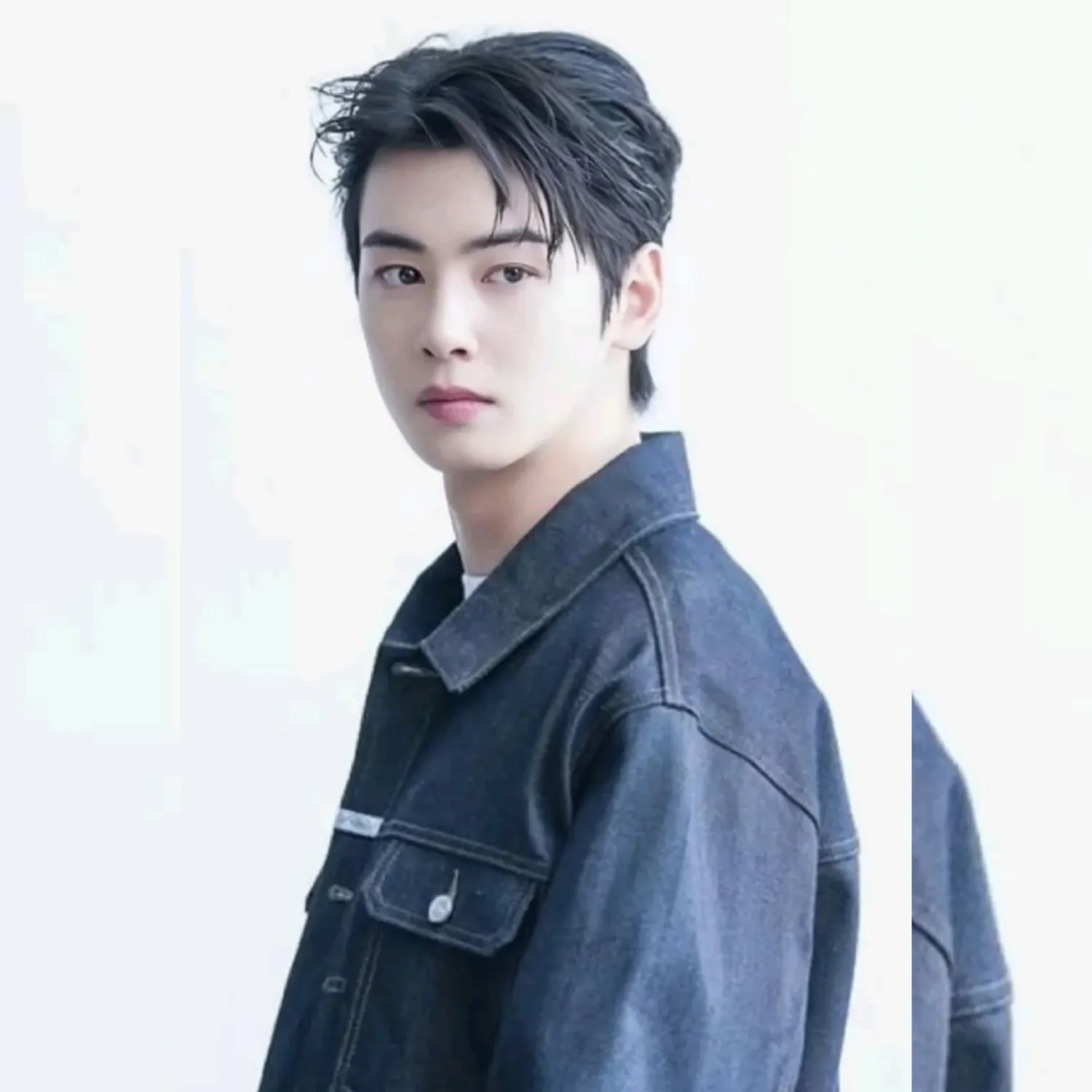 Cuplikan di balik layar dari Cha Eunwoo