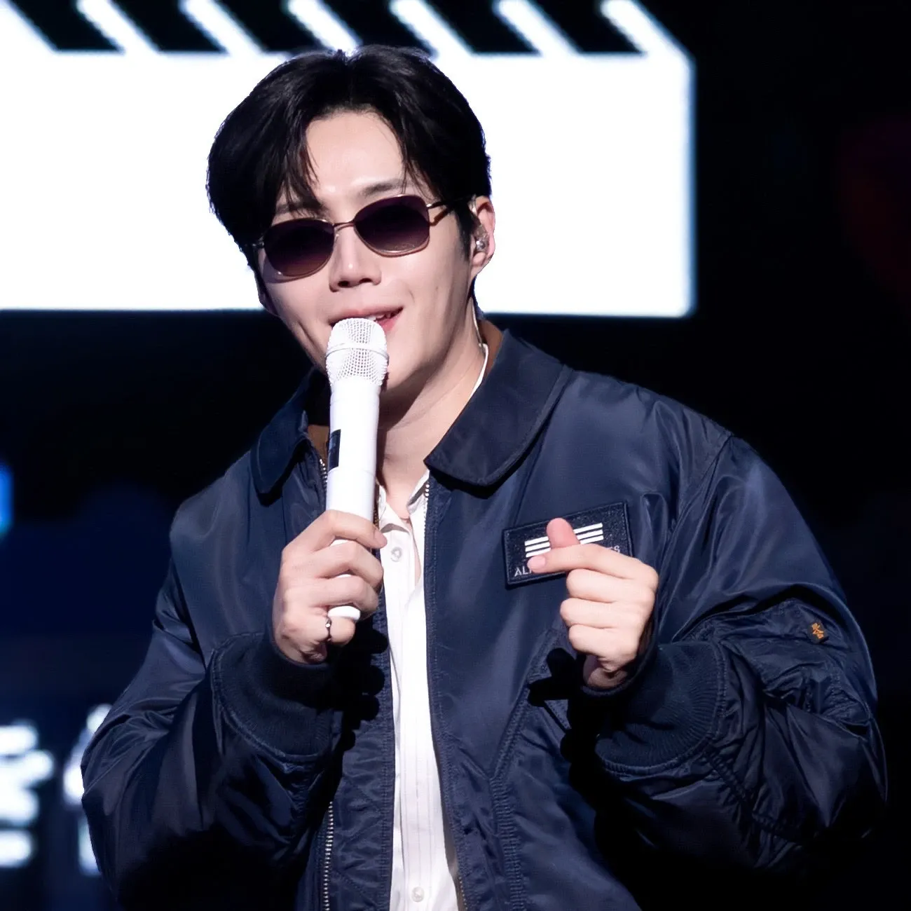 Behind-the-scenes cut of Kim Seonho