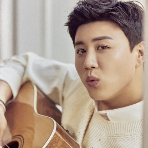 진해성의 비하인드 컷