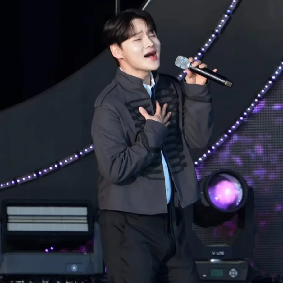 박서진 최근 활동샷