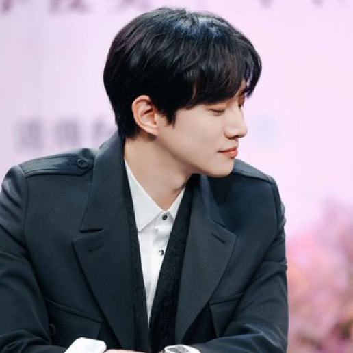 이준호의 최신 사진