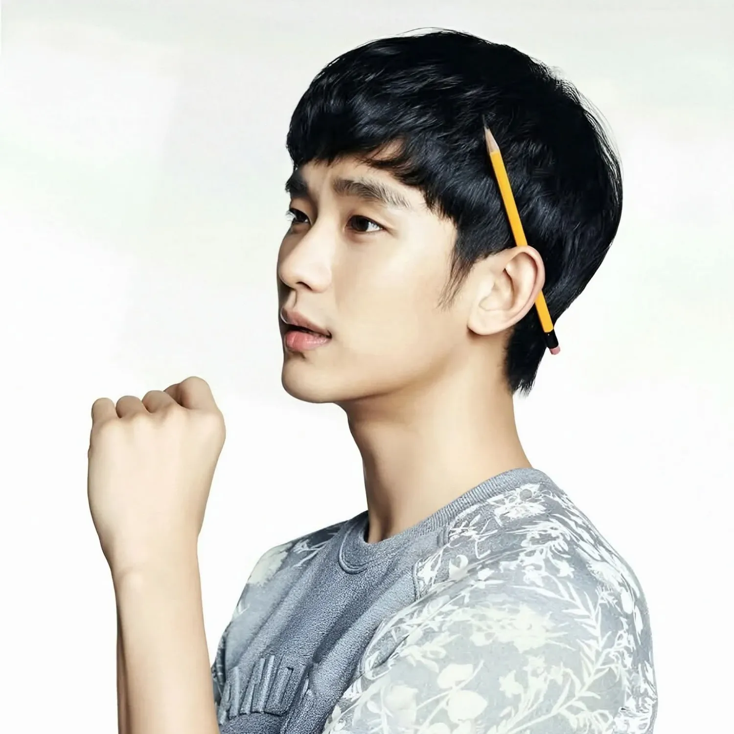 金秀贤的近期活动照