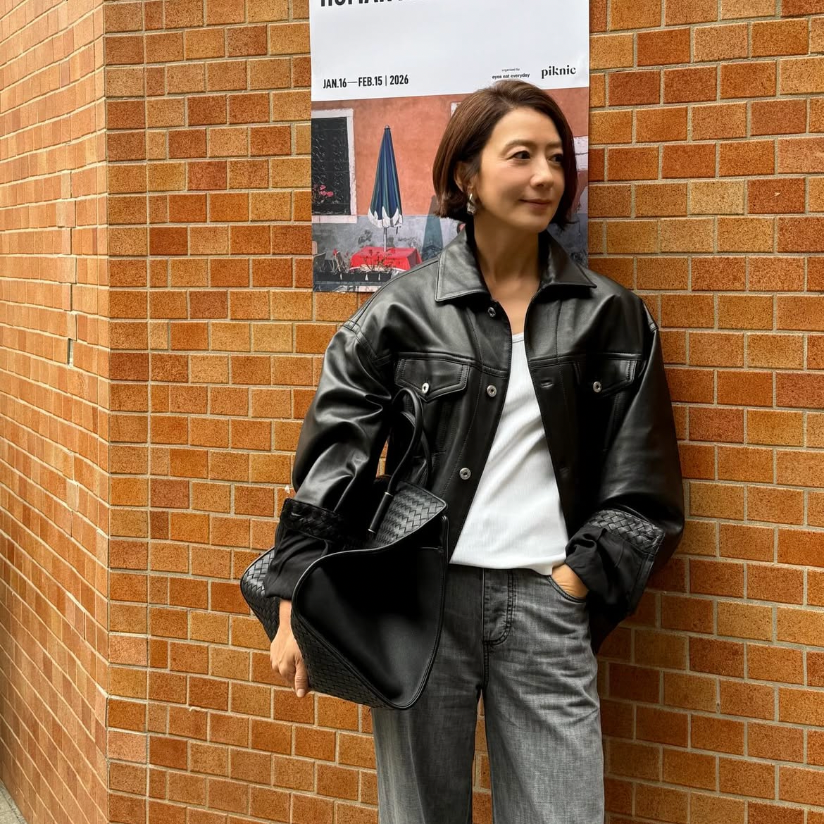 Behind-the-scenes cut of Kim Heeae