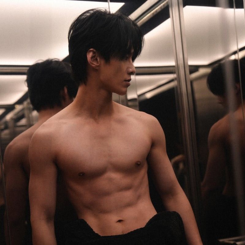 Behind-the-scenes cut of He Yu