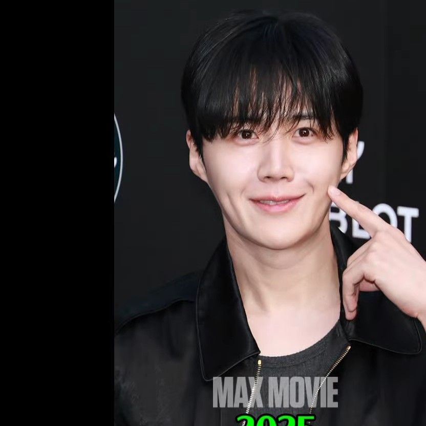 Behind-the-scenes cut of Kim Seonho