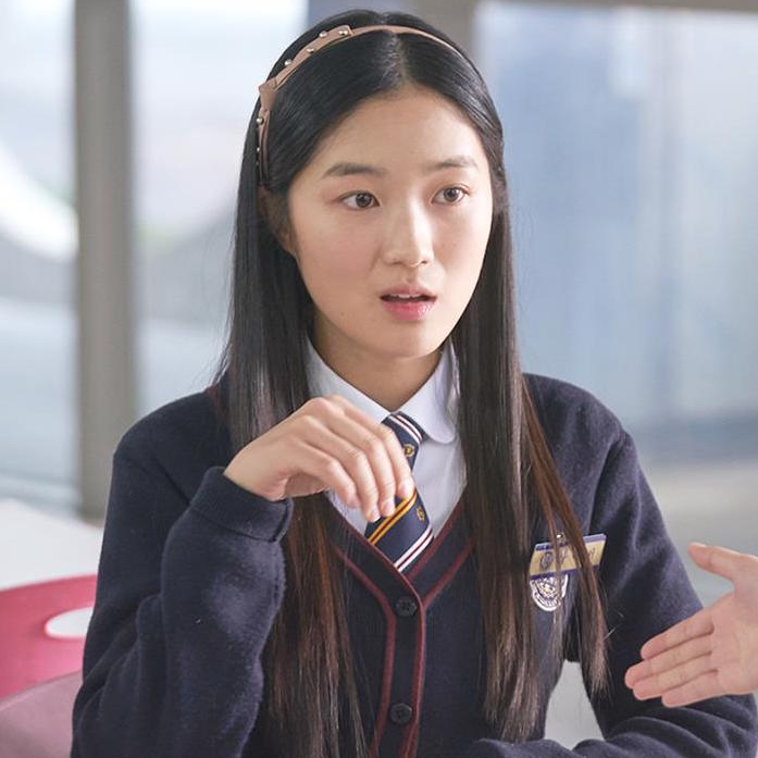 Latest photo of Kim Hyeyoon