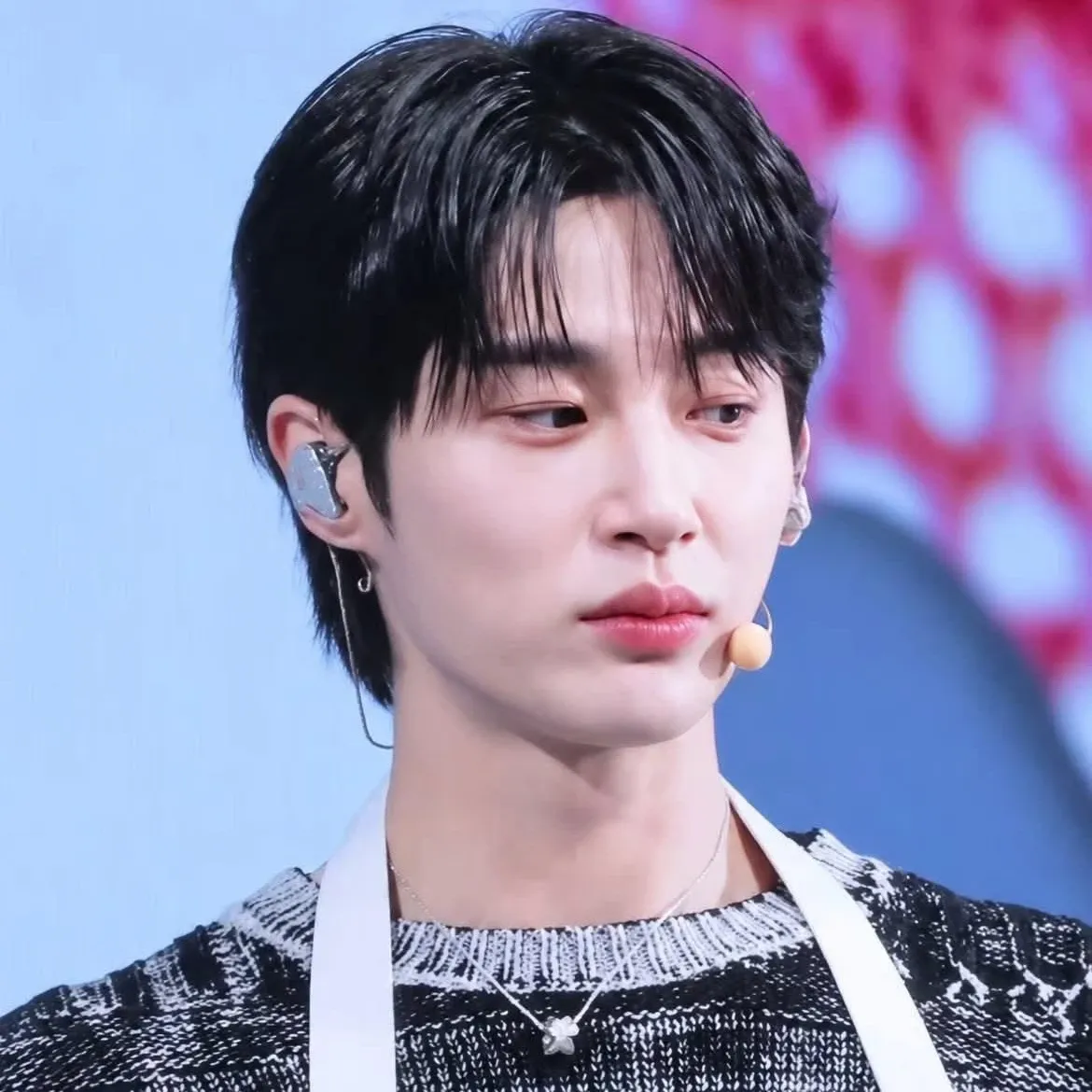 Recent activity shot of Byeon Wooseok