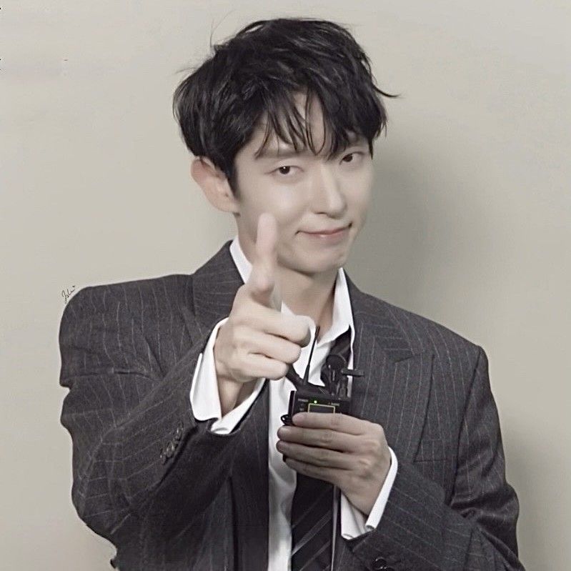 Recent activity shot of Lee Joongi