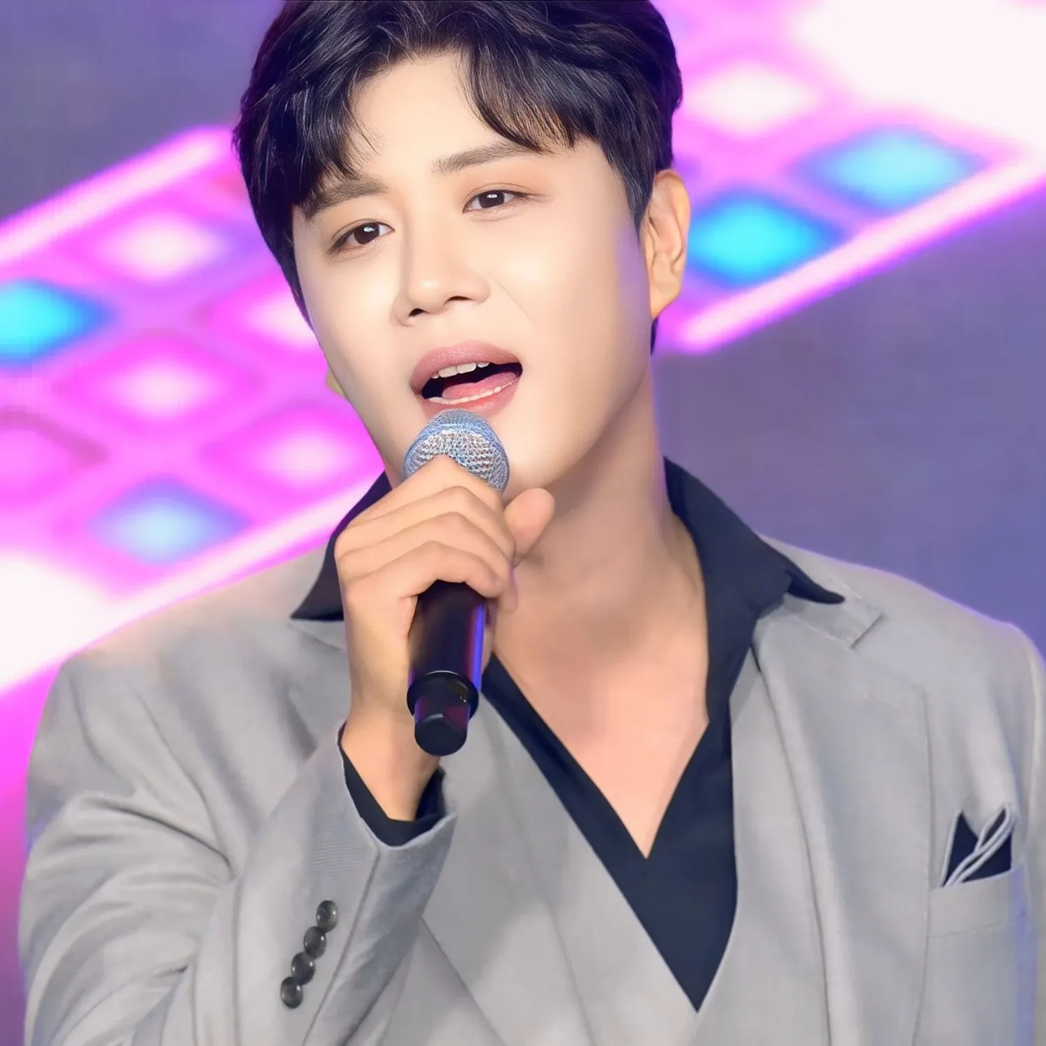 Behind-the-scenes cut of Jin Haesung