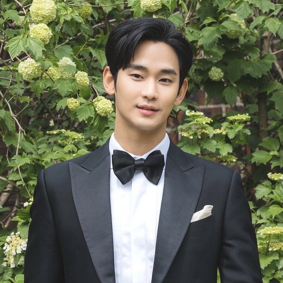Recent activity shot of Kim Soohyun