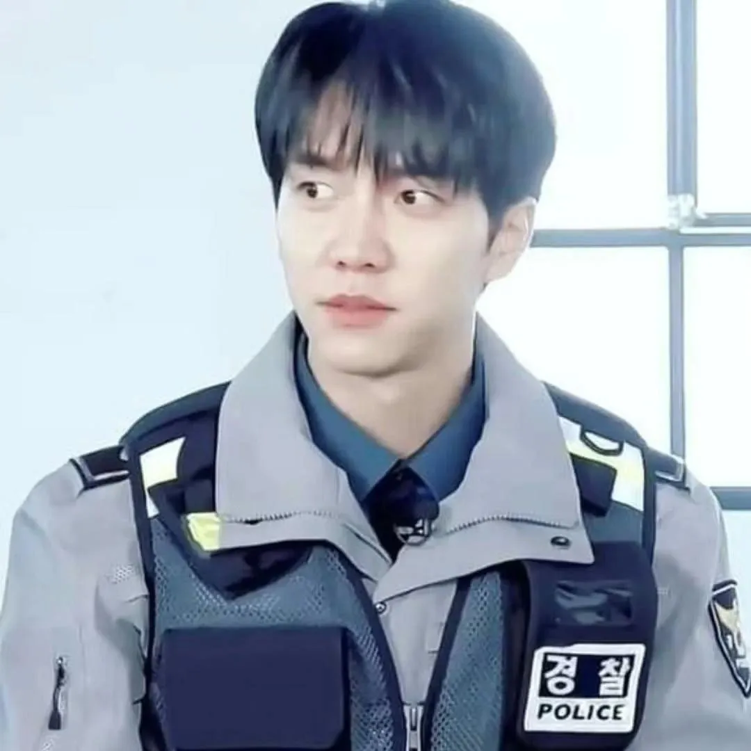 粉丝拍下的李升基瞬间
