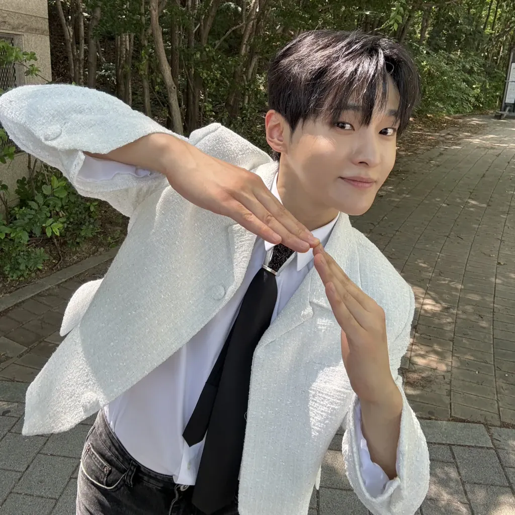Latest photo of Seong Ri