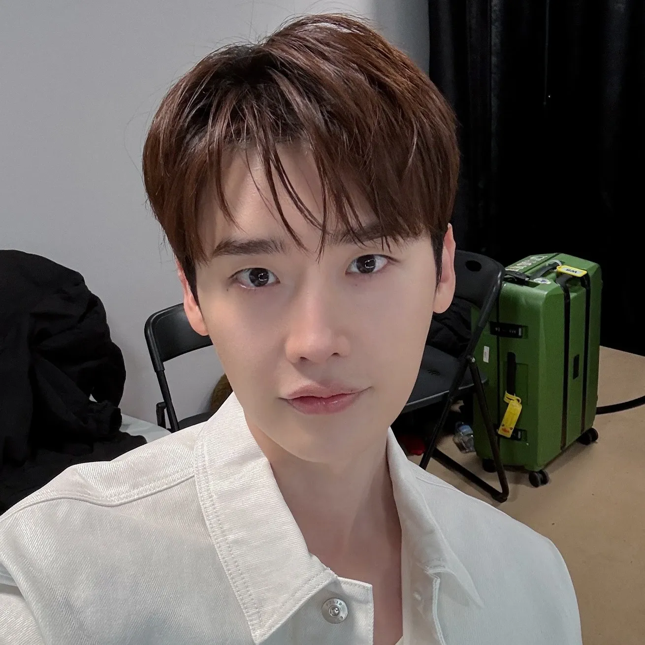 Foto terbaru dari Lee Jongsuk