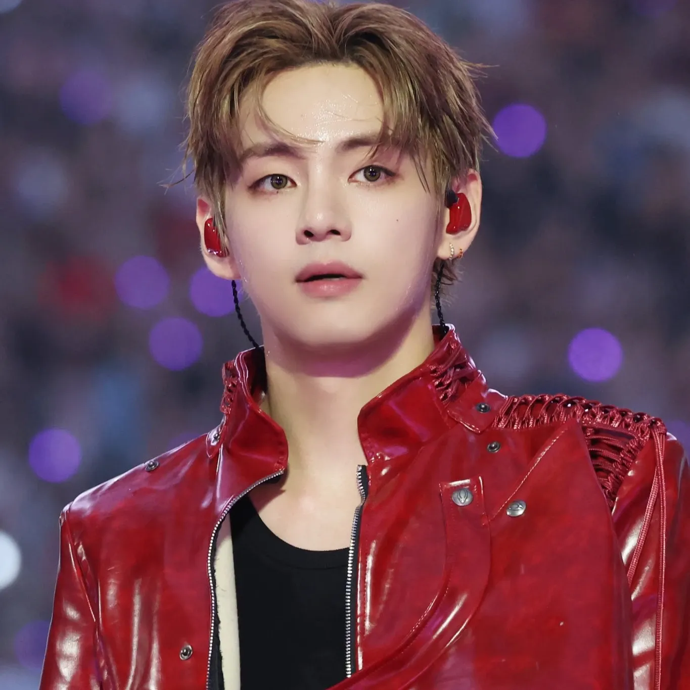 Recent activity shot of Kim Taehyung (V)