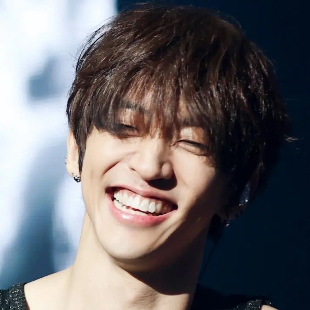 A moment captured by a fan of Lee Seungyoon