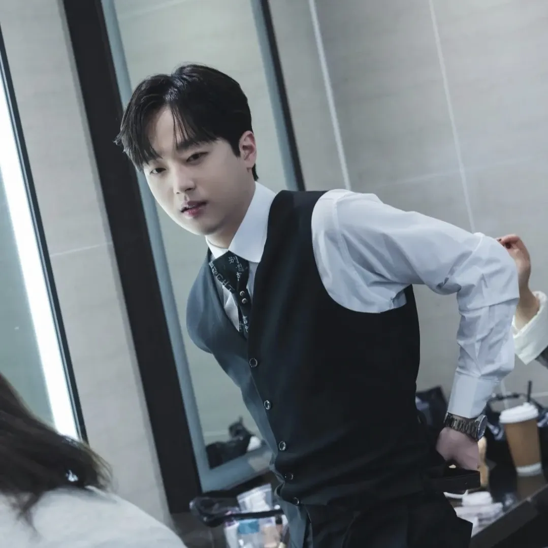 이찬원의 최신 사진