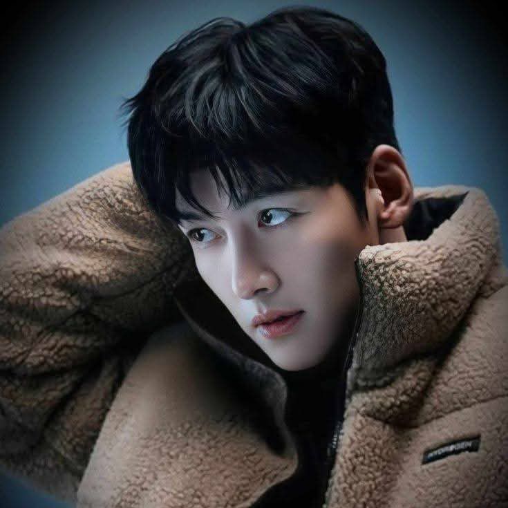 Latest photo of Ji Changwook