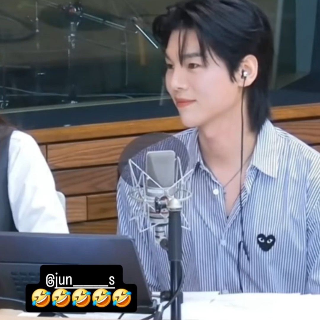 A moment captured by a fan of Kim Junsu (1991)