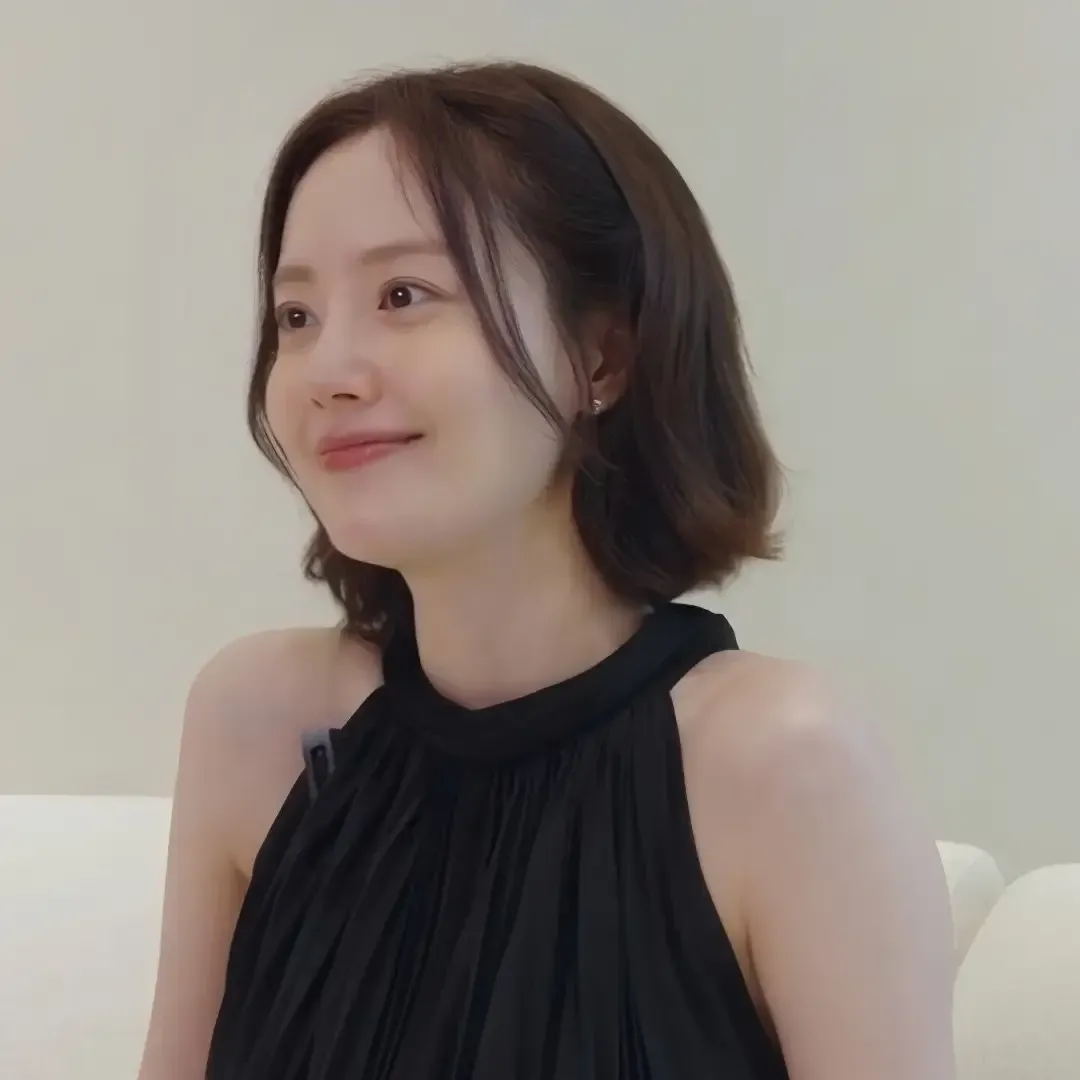 A moment captured by a fan of Moon Chaewon