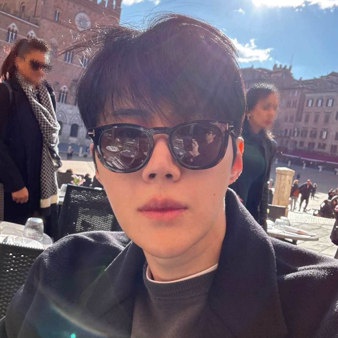 Latest photo of Kim Seonho