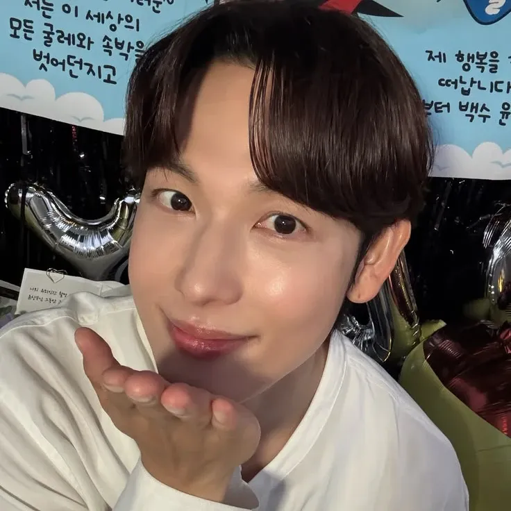 Behind-the-scenes cut of Yim Siwan
