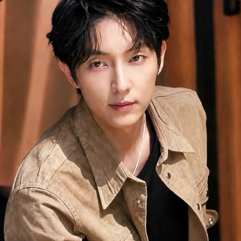 이준기 최근 활동샷