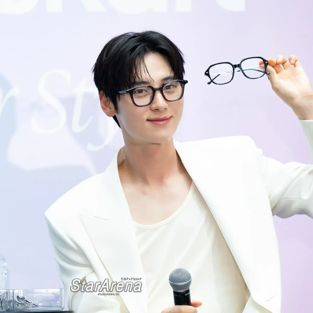 황민현의 최신 사진